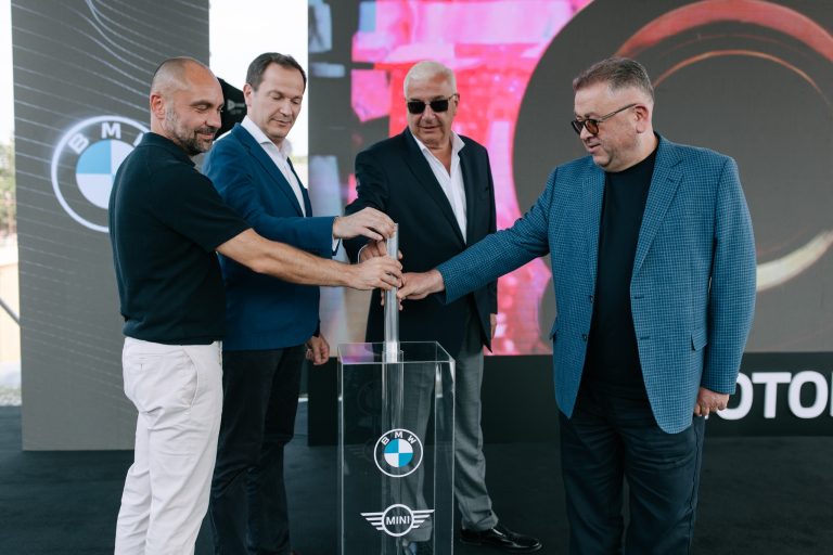 GT Motors • ჯი თი მოტორსი BMW-სა და MINI-ის მომავლის შოურუმი Retail.Next-ის კონცეფციით
